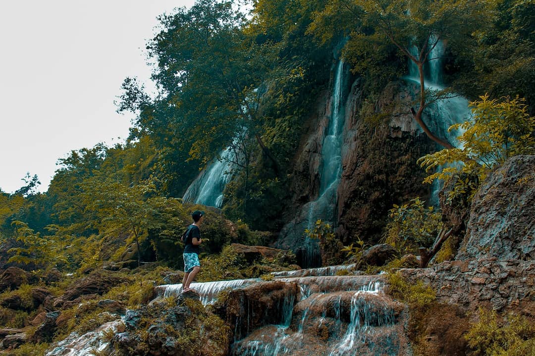Wisata Alam Air Terjun Sri Gethuk Gunung Kidul