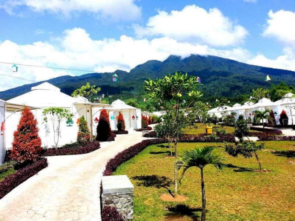 Review The Highland Park Resort Hotel Bogor, Hotel Glamping Terbaik di Indonesia